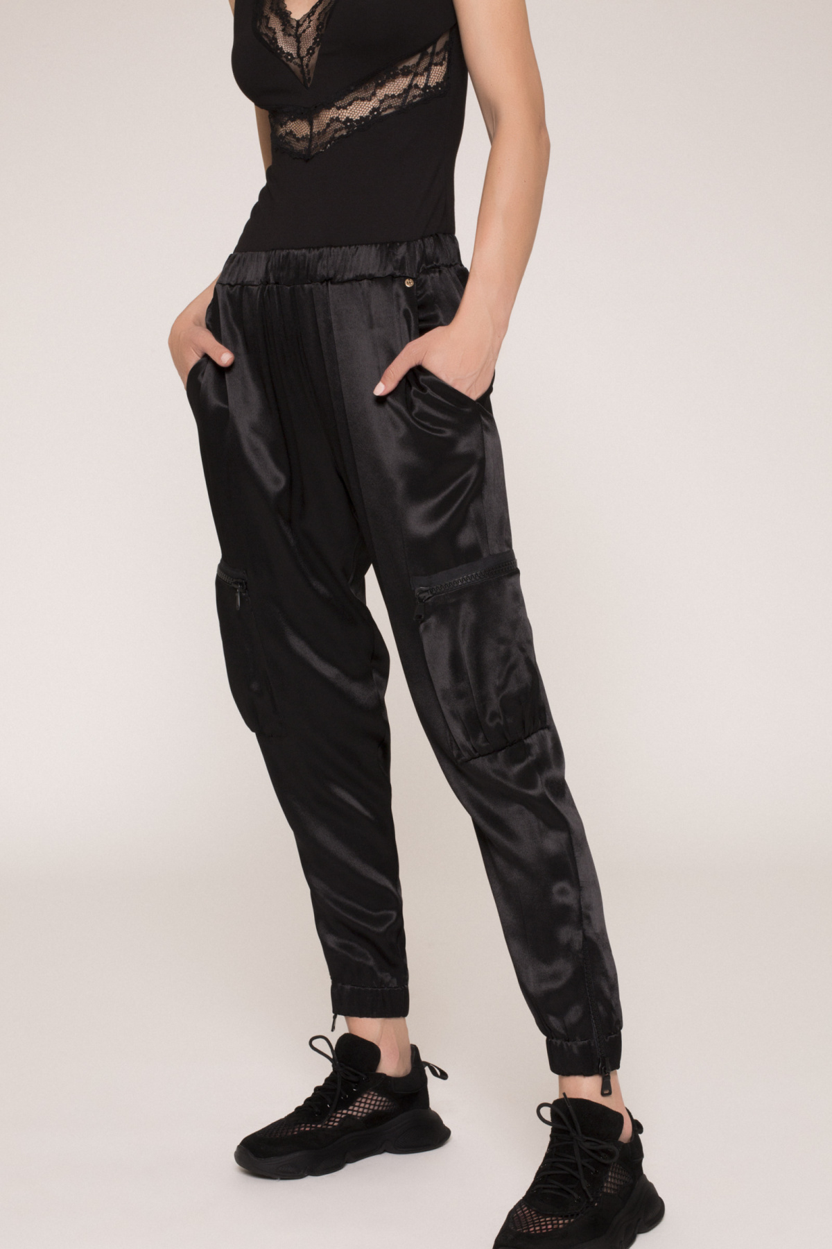 Satin effect cargo pants | P11370 | NISSA